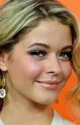 Саша Питерс